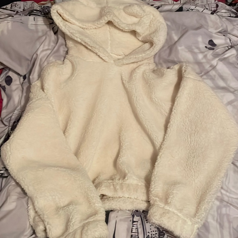 Cropped bear hoodie